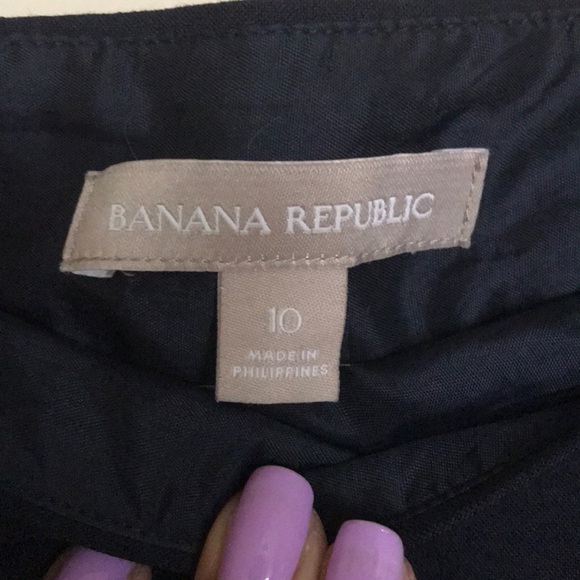 SOLD* Navy Banana Republic Pencil Skirt - Picture 2 of 6